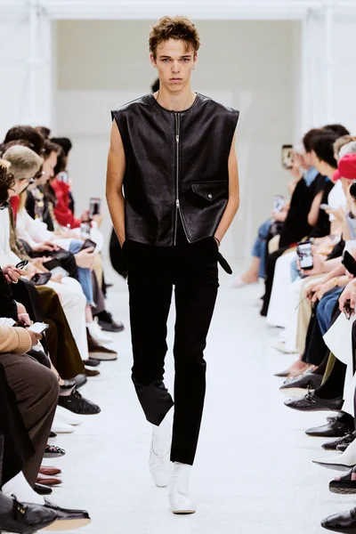 Look 52